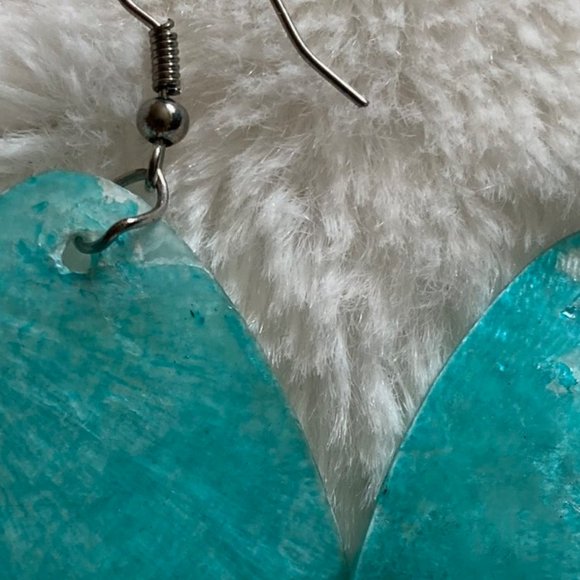 Colorful Shell Earrings! - Picture 4 of 4